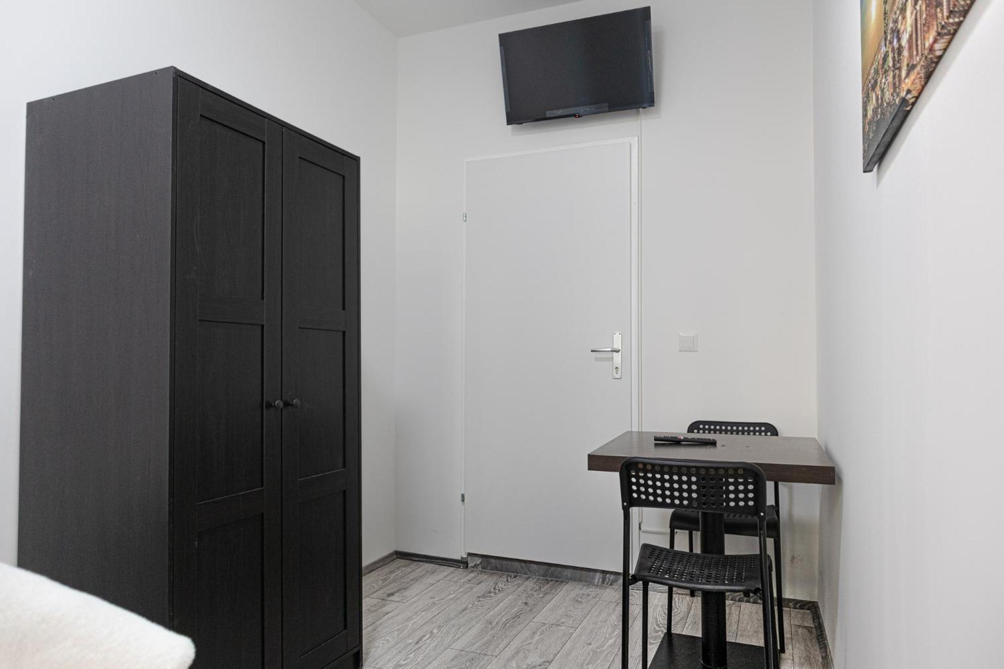 Affordable 5-Br Shared Apartment / Enkplatz U3 Getaway Βιέννη Εξωτερικό φωτογραφία